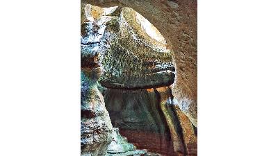 از سفر به تنگه شوتاریکو لذت ببرید