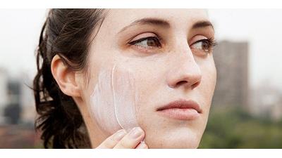 کرم ضدآفتاب برای پوست ما ضرر دارد یا فایده