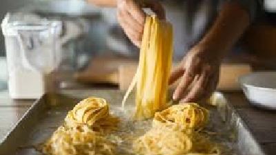 با روش تهیه خمیر پاستا در خانه آشنا شوید