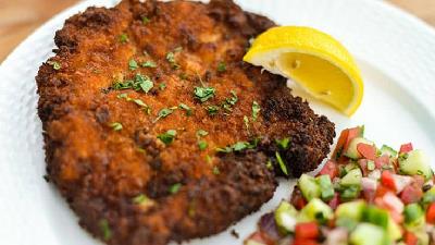 طرز تهیه و دستور پخت شنیسل مرغ در فر را یاد بگیرید
