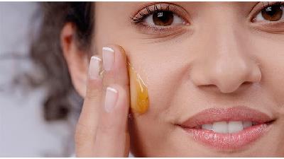 با خاصیت های عسل برای پوست آشنا شوید