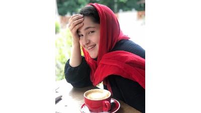 یاس نوروزی بازیگر نقش پریا در سریال دودکش 2