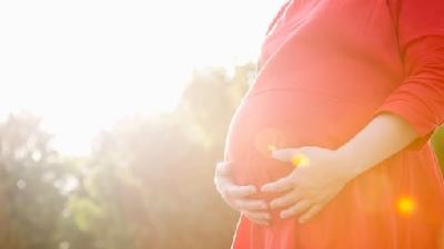 بهترین سن برای بارداری زنان چند سالگی است