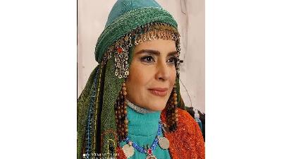 نازنین فراهانی بازیگر نقش لطیفه در سریال مستوران