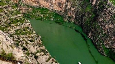 تنگه کافرین از مناطیق دیدنی شهرستان بدره است