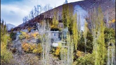 روستای واریان طبیعت زیبایی دارد