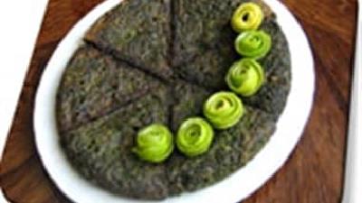 با ترفندهای خوشمزه تر شدن کوکو سبزی آشنا شوید