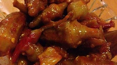 ترشی بامیه با گوجه فرنگی را چطور درست می کنند