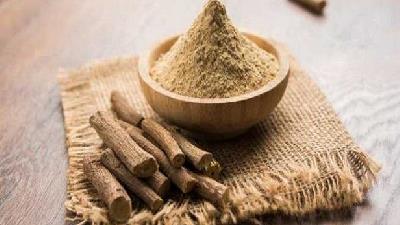 ریشه شیرین بیان برای معده چه فایده هایی دارد