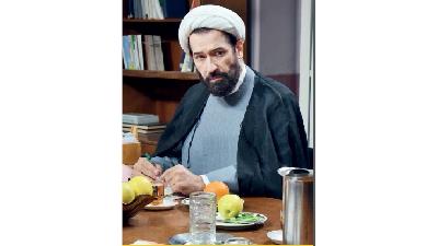 فرهاد جم در سریال راز ناتمام نقش شهید باهنر را بازی می کند