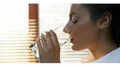 برای درمان خشکی دهان چه باید کرد