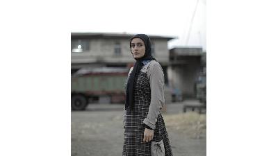 فهیمه مومنی بازیگر نقش صبا در سریال افرا