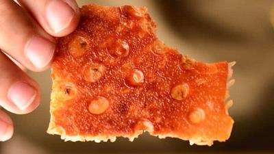 ته دیگ نان مجلسی و خوشمزه است