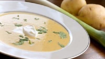 در مهمانی های خود سوپ سیب زمینی بپزید