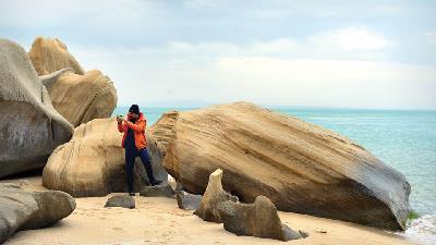 ساحل مکسر در استان هرمزگان واقع شده است