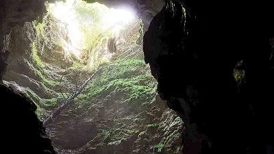 غار بادامستان مسیرهای سختی دارد و باید احتیاط کنید