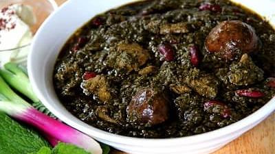 برای تهیه خورشت قورمه سبزی رستورانی چه فوت و فن هایی را رعایت کنیم