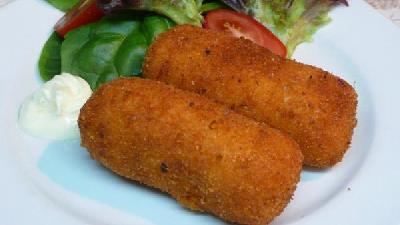 استریپس سیب زمینی یک غذای خوشمزه برای شام است