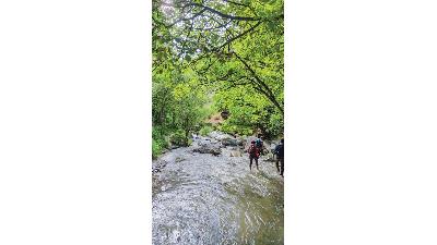 دره شمخال در کجا واقع شده است