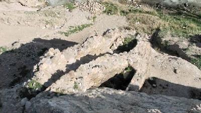 چگونه می توانیم به قلعه گلخند بومهن برویم