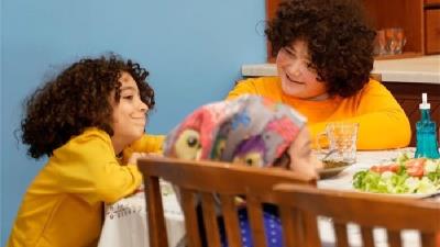 عکسی از سریال خانه پرتقالی ها