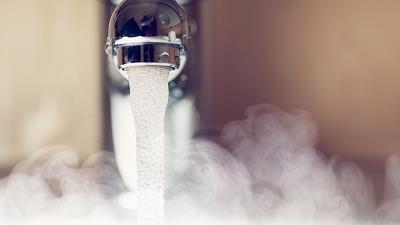 با فایده های بخار آب برای پوست صورت آشنا شوید