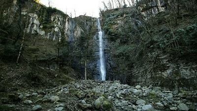 آبشار مسکین آستارا کجاست