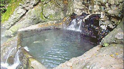 چشمه آب گرم علی داشی در نزدیکی آستارا