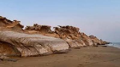 ساحل مسکر از دیدنی های استان هرمزگان و بندر مقام است