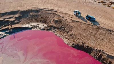 تالاب صورتی رنگ در کجای چابهار است