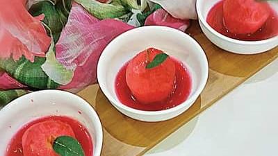 دسر سیب ژله ای را چطور در خانه درست کنیم