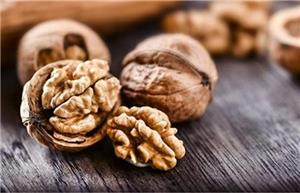 گردوی خشک فواید زیادی برای شما دارد