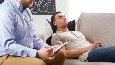 از هیپنوتیزم برای درمان چه بیماری هایی استفاده می کنند