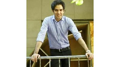 امیرعلی نبویان مجری فصل سوم خنداننده شو