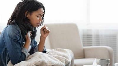 برای درمان خانگی سرفه چی بخوریم