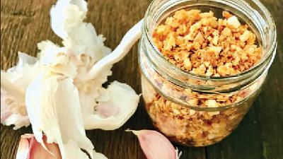 سیر داغ را چطور چیبسی و مجلسی درست کنیم