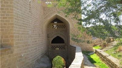 باغ خان از مکان های دیدنی شوشتر است