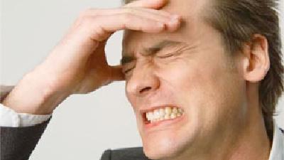 برای کدام سردردها باید به پزشک مراجعه کرد