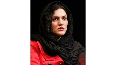 شایسته ایرانی بازیگر نقش منظر در سریال برف بی صدا می بارد