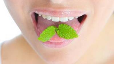 کدام دهانشویه های طبیعی از همه بهتر هستند