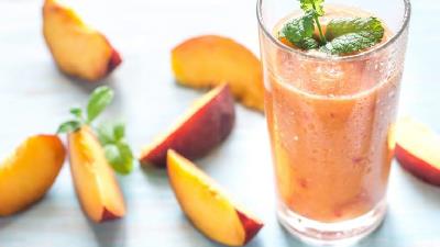 چگونه یخ در بهشت هلو درست کنیم