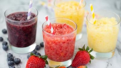 با مخلوطی از میوه ها یخ در بهشت خانگی را درست کنید