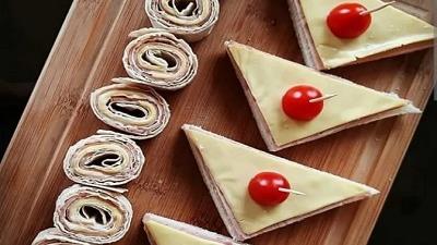 چگونه با کالباس فینگرفود منالسب تولد درست کنیم