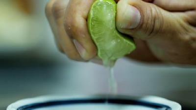 آبلیموی خانگی را کجا نگه داریم که ماندگاری بیشتری داشته باشد