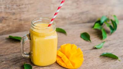 شیر انبه ساده را چگونه در خانه درست کنیم