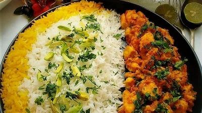 واویشکای مرغ را با برنج می خورند