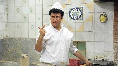 جواد عزتی در سریال سه دونگ سه دونگ