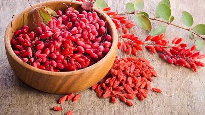 زرشک می تواند به درمان کم خونی کمک کند