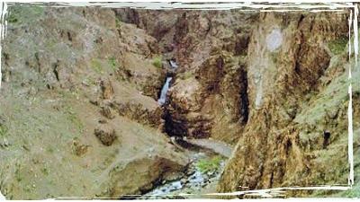 آبشار غلاک برای سفر یک روزه خیلی خوب است