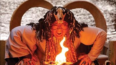 رابعه اسکویی در سریال مستوران نقش طلا را خیلی خوب بازی کرده است